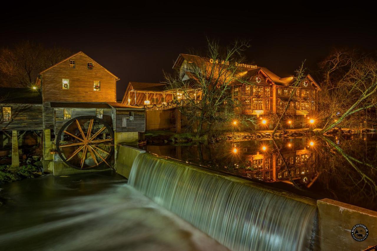 Fireflies And Moonshine Βίλα Gatlinburg Εξωτερικό φωτογραφία